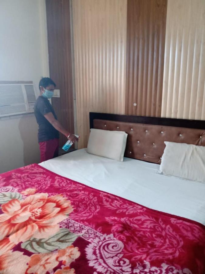 Abhiraj Guest House Mathura Exterior foto